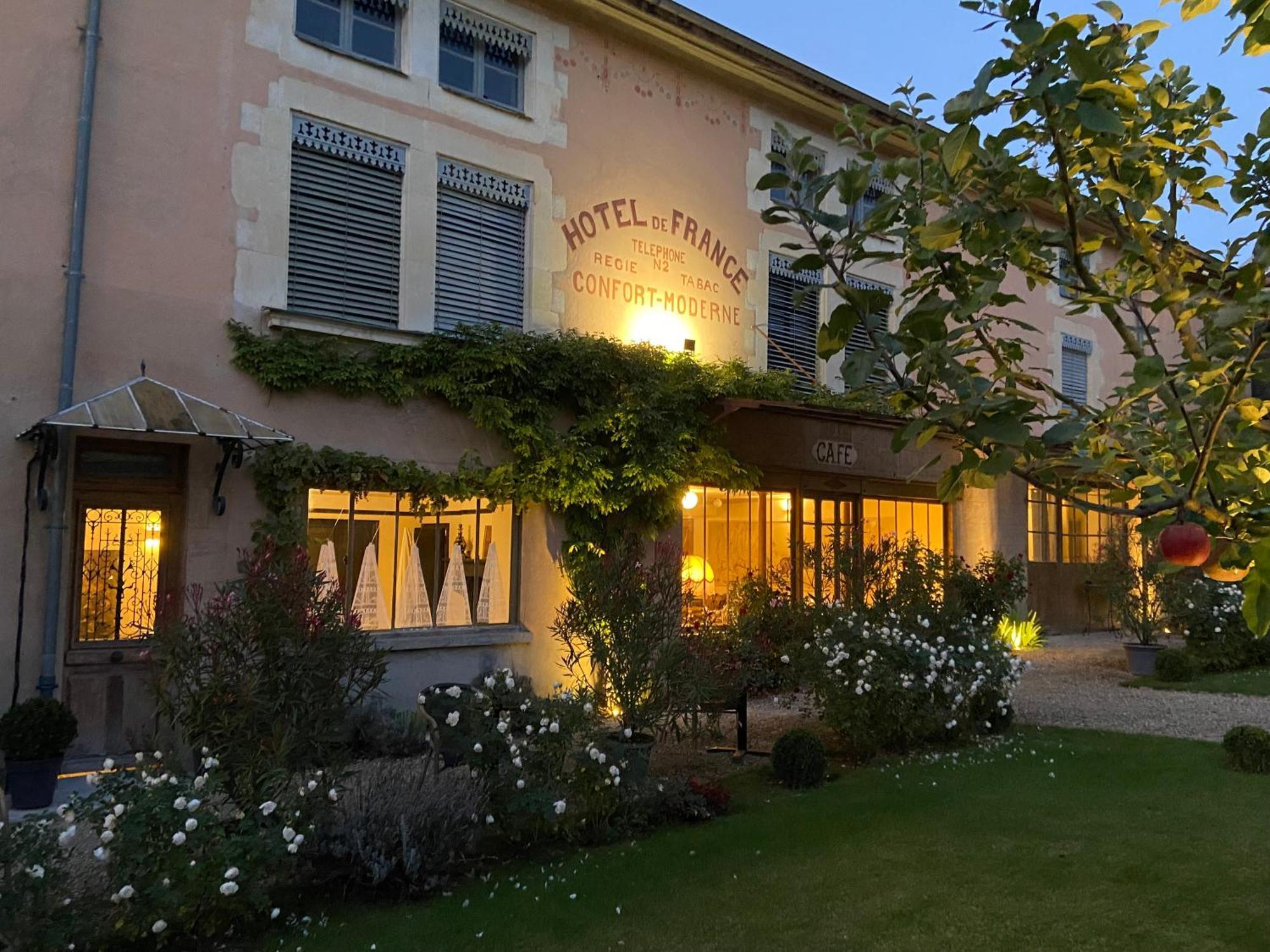 Domaine Hotel De France Cunfin Exterior photo